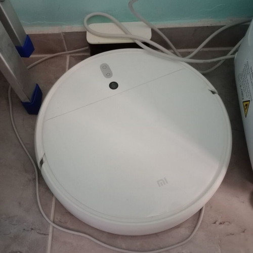 Xiaomi robot vacuum cleaner