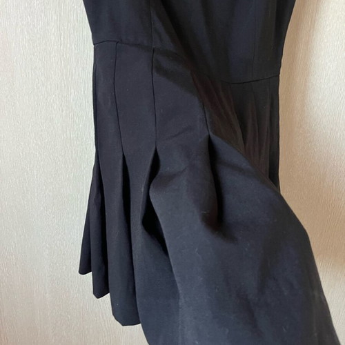 Black wool dress with pleats, like new, size S