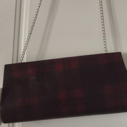 Vintage shoulder bag new, checkered cherry and black with chain