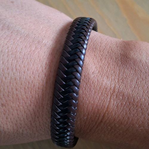 Men's black and brown braided bracelet with magnetic clasp like new