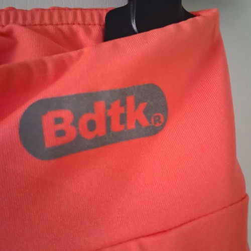 BodyTalk 3/4 sports leggings medium, like new, orange