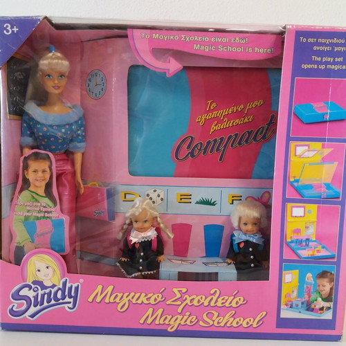 SINDY Magic School Hasbro new