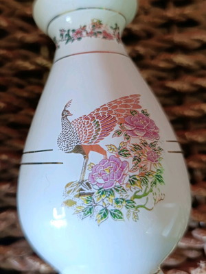 Vintage porcelain vase with 24k gold and peacock design like new