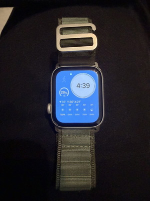 Apple Watch SE 2020 44mm με επιπλέον λουράκια