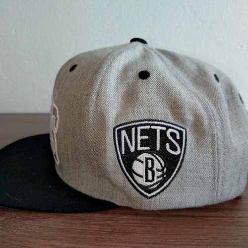 Authentic Mitchell & Ness Brooklyn Nets Snapback Cap_NBA