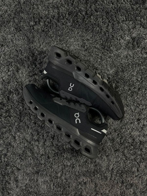On Cloudrunner 2 Waterproof women's sneakers like new, black, size 40.5