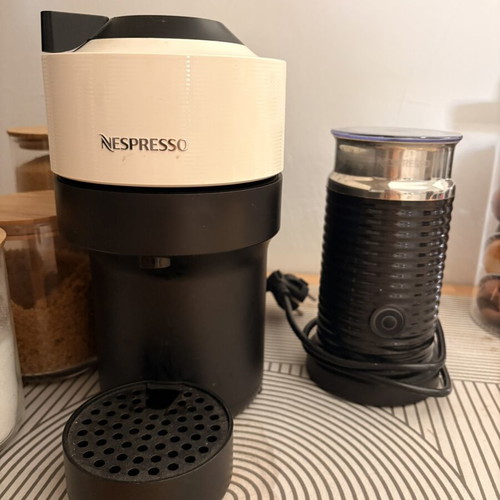 Nespresso Vertuo Pop coffee machine with Aeroccino 3, like new