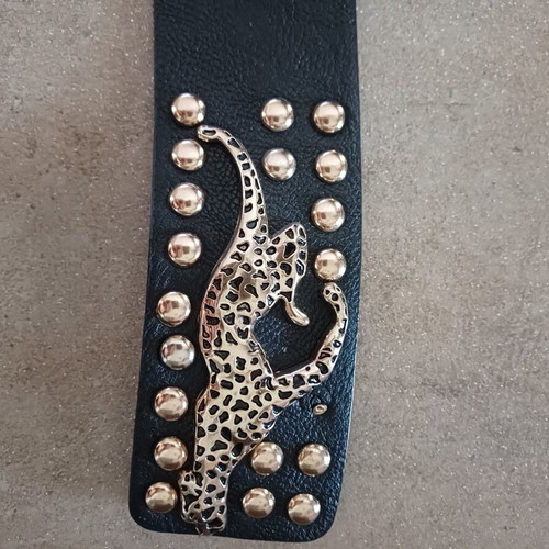 Black belt adjustable, synthetic leather, impressive design