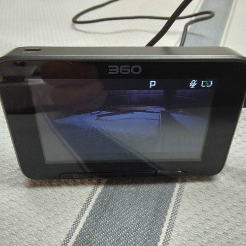 Dachcam 360 J511C Full HD 1080p Car Camera with Wi-Fi and Wide-Angle Lens like new