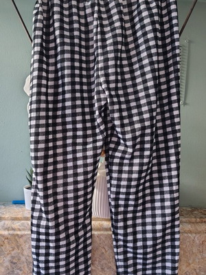 Checked black pants like new, size M/L