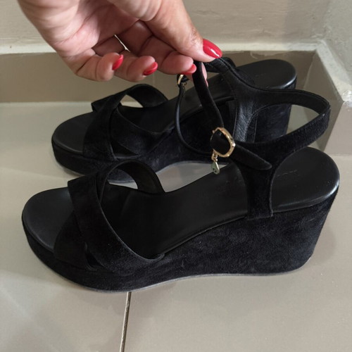 Komis & Komis black suede platform sandals size 41 like new
