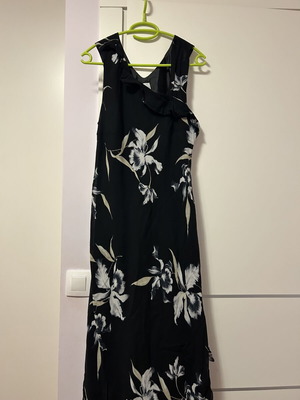 Emeli black floral maxi dress used, size 56