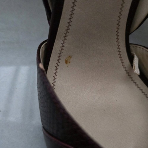 Women's shoes used, size 38, with small damage