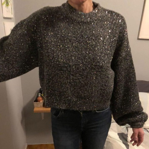 Zara olive pullover used with wide sleeves