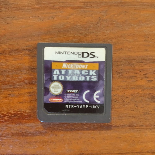 Nintendo DS Nickelodeon Attack Toy Bots game cartridge like new