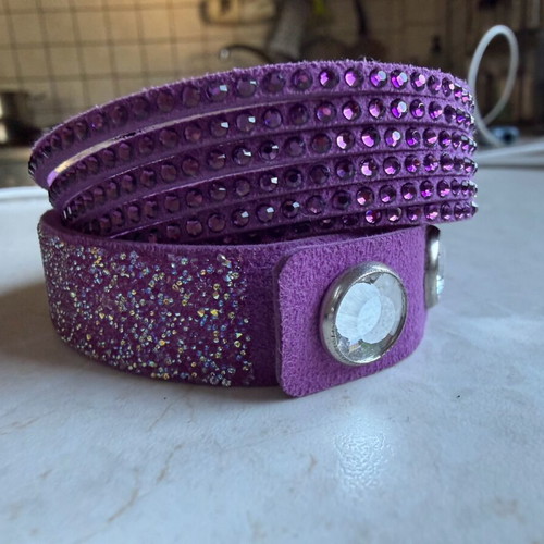 Swarovski Slake Duo PurpleSoft Wrap bracelet like new, purple