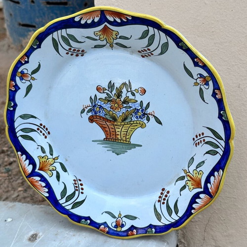 Handmade faïence decorative plate used, Décor Roueni design