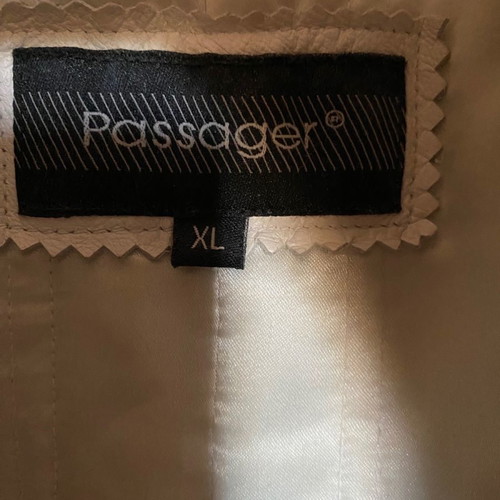 Vintage leather coat used, white, size XL, Passager