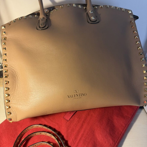 Valentino Bags beige handbag like new with gold details