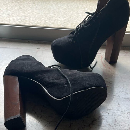 Uncle boots black velvet like new, size 40