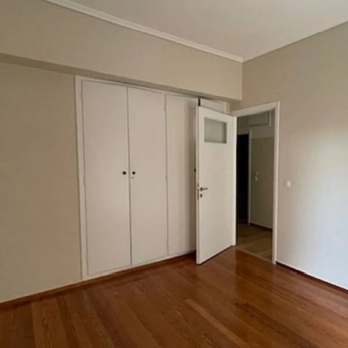 Διαμέρισμα στην Κυψέλη 69 τ.μ., 1 υπνοδωμάτιο, 1 μπάνιο, βεράντα, ανελκυστήρας