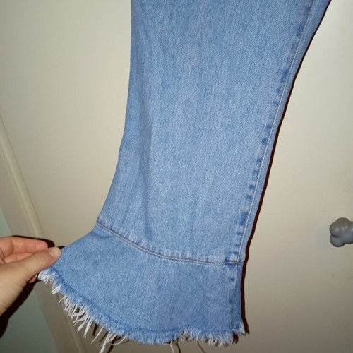 Stradivarius summer cropped jeans with ruffles, like new, large