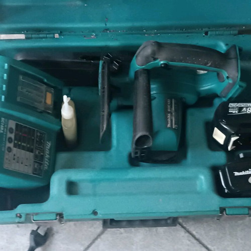 Makita battery chainsaw