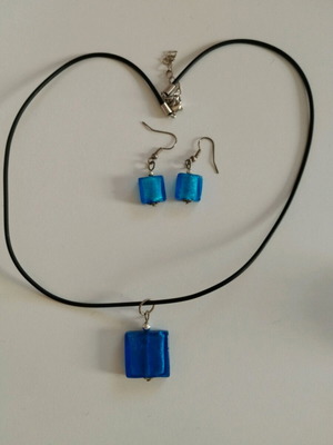 Murano set with glass pendant and earrings
