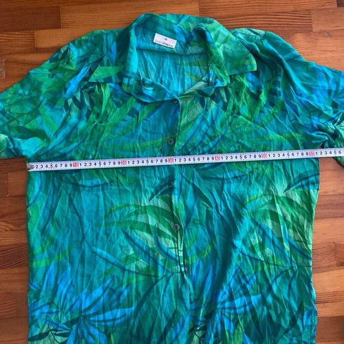 Vintage floral loose shirt large like new, green