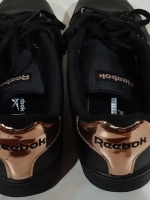 Reebok women's athletic shoes used, size 40, black and gold