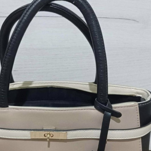 Dorothy Perkins handbag used, beige and black
