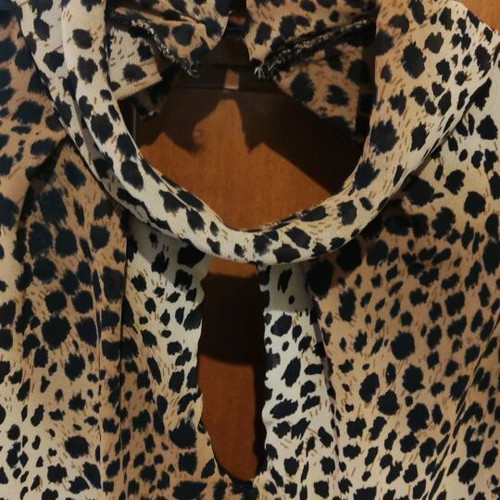 Leopard blouse like new, size S, black and brown