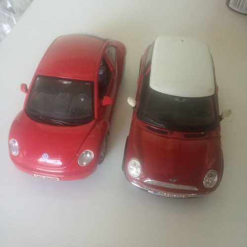 VW Beetle and Mini Cooper toy cars used, scale 1/24