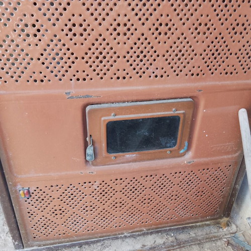 Oil stove used, electric, functional in good condition