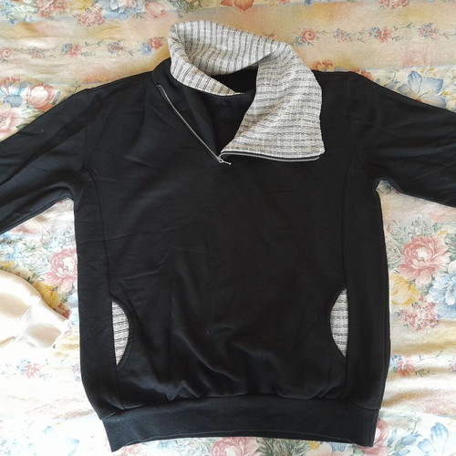 Men's clothes pack like new, medium and large sizes, colorful