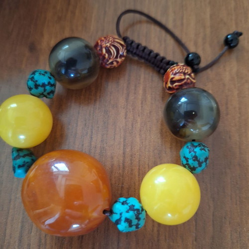 Ethnic bundle of 5 handmade jewelry pieces from Ethiopia and Nepal, like new