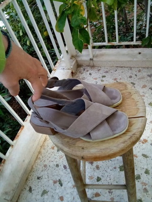 Camper сандали употребявани номер 37 сиви от кожа