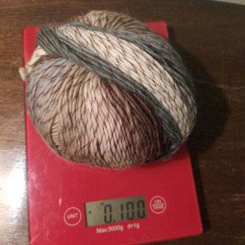 Drops Big Delight knitting yarn like new, 2 skeins 100g each