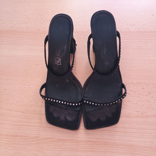 Black sandals with rhinestones size 38, wide heel