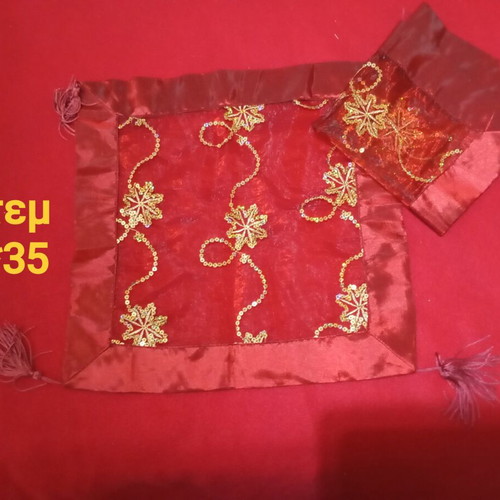 Table linens pack of 31 pieces like new