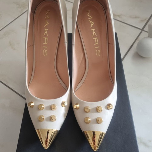 Makris pumps like new, size 41, beige leather