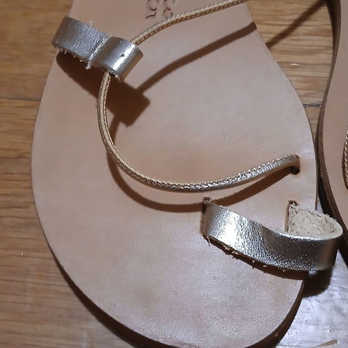 Iris handmade leather sandals with gold laces size 35 like new