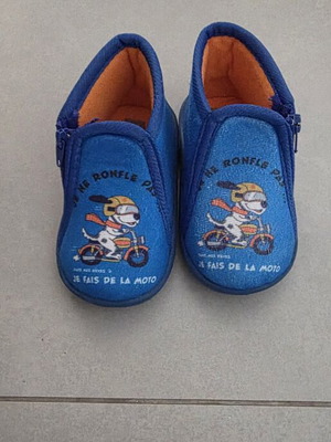 Migato Baby Slippers Size 20 Like New