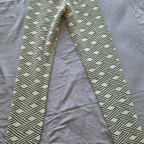 Toi&Moi leggings with pattern used, size S 36 8, black and white