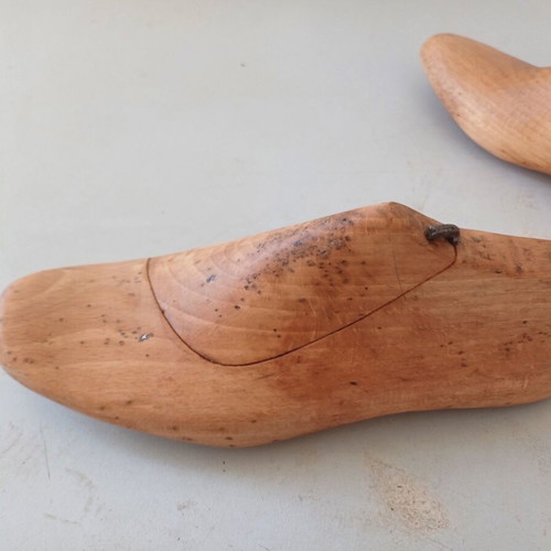Wooden shoe lasts like new, pair for men and women