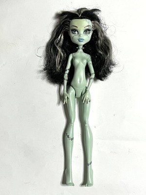 Frankie Stein Monster High G1 Ghouls Rule doll used