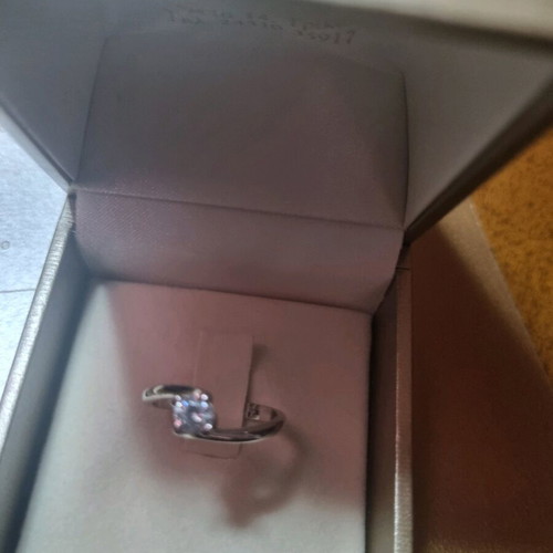 14 Carat White Gold Ring Like New