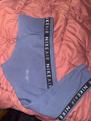 Nike leggings like new, size L, purple