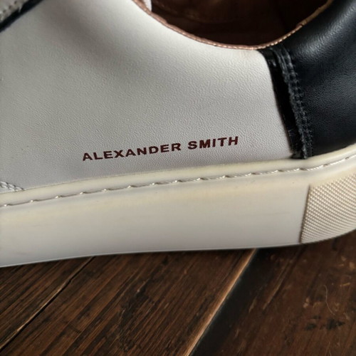 Alexander Smith London sneakers women's like new, white with gold detail