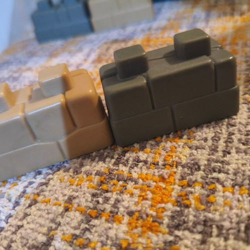 Castles and besiegers like new, two building blocks